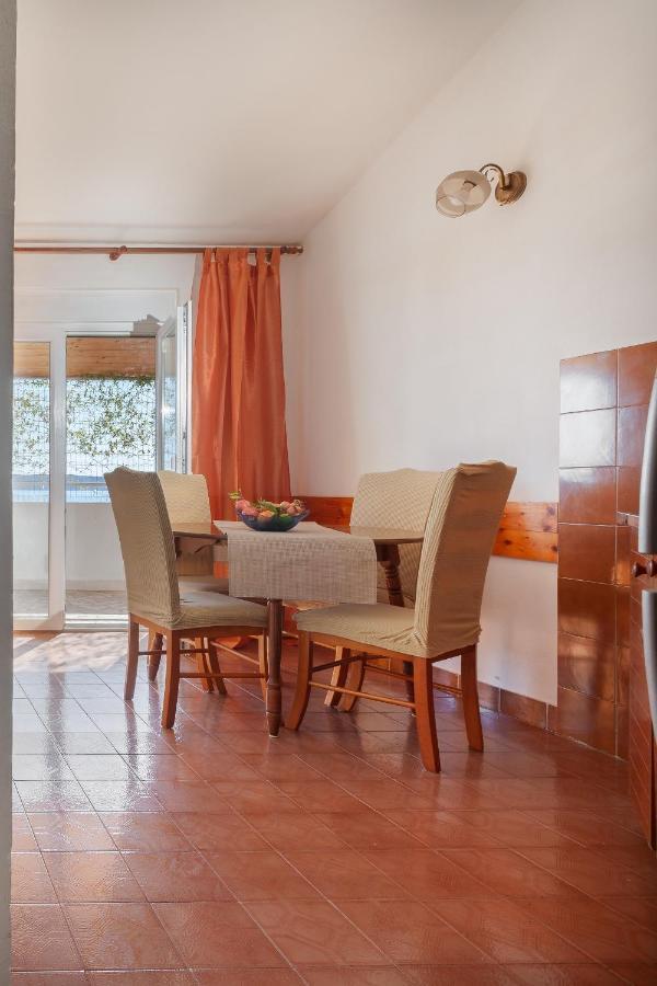 Apartments By The Sea Igrane, Makarska - 310 Kültér fotó